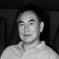 成年人**